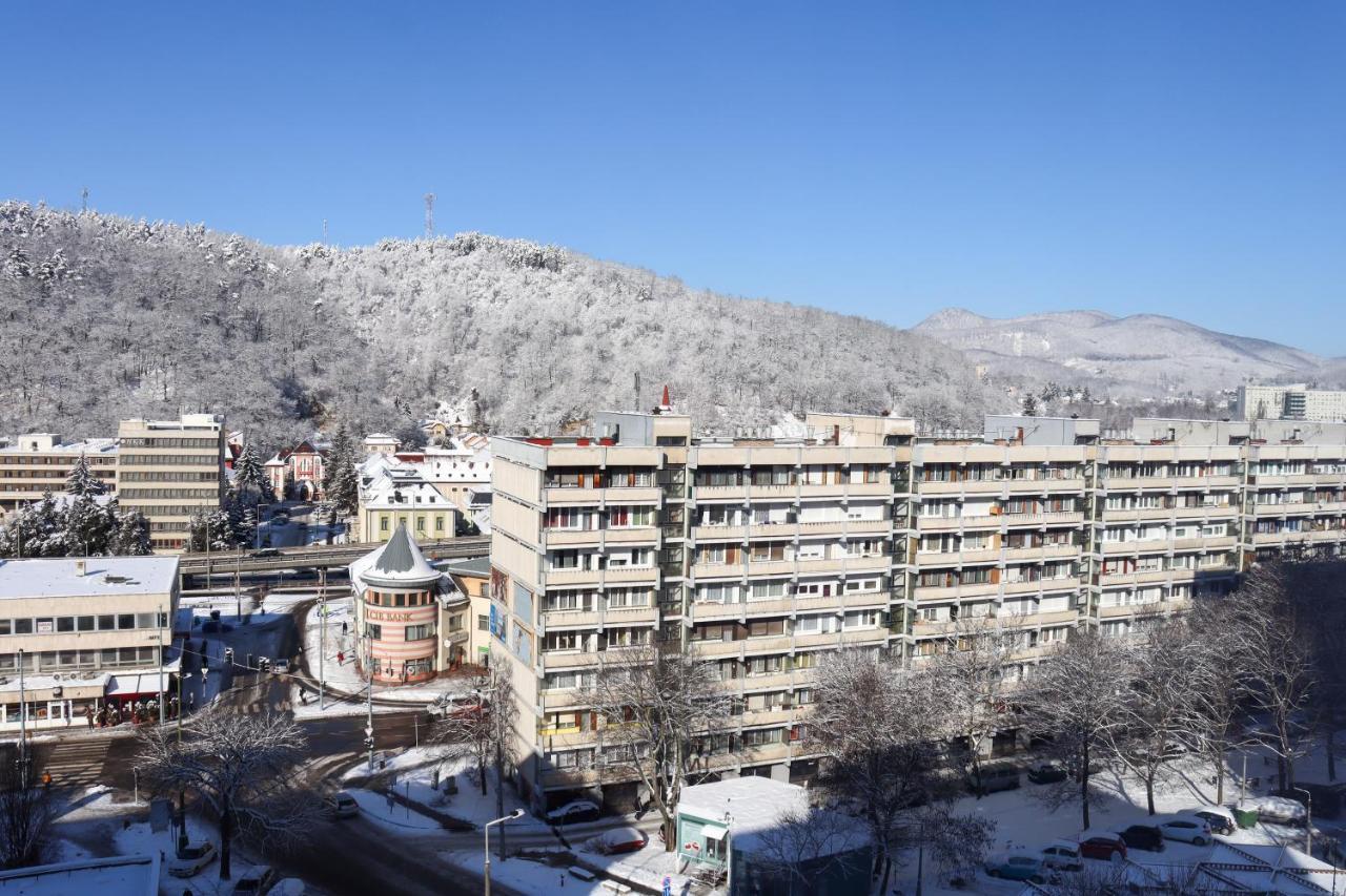 Апартаменты Krisztina Apartman Шальготарьян Экстерьер фото