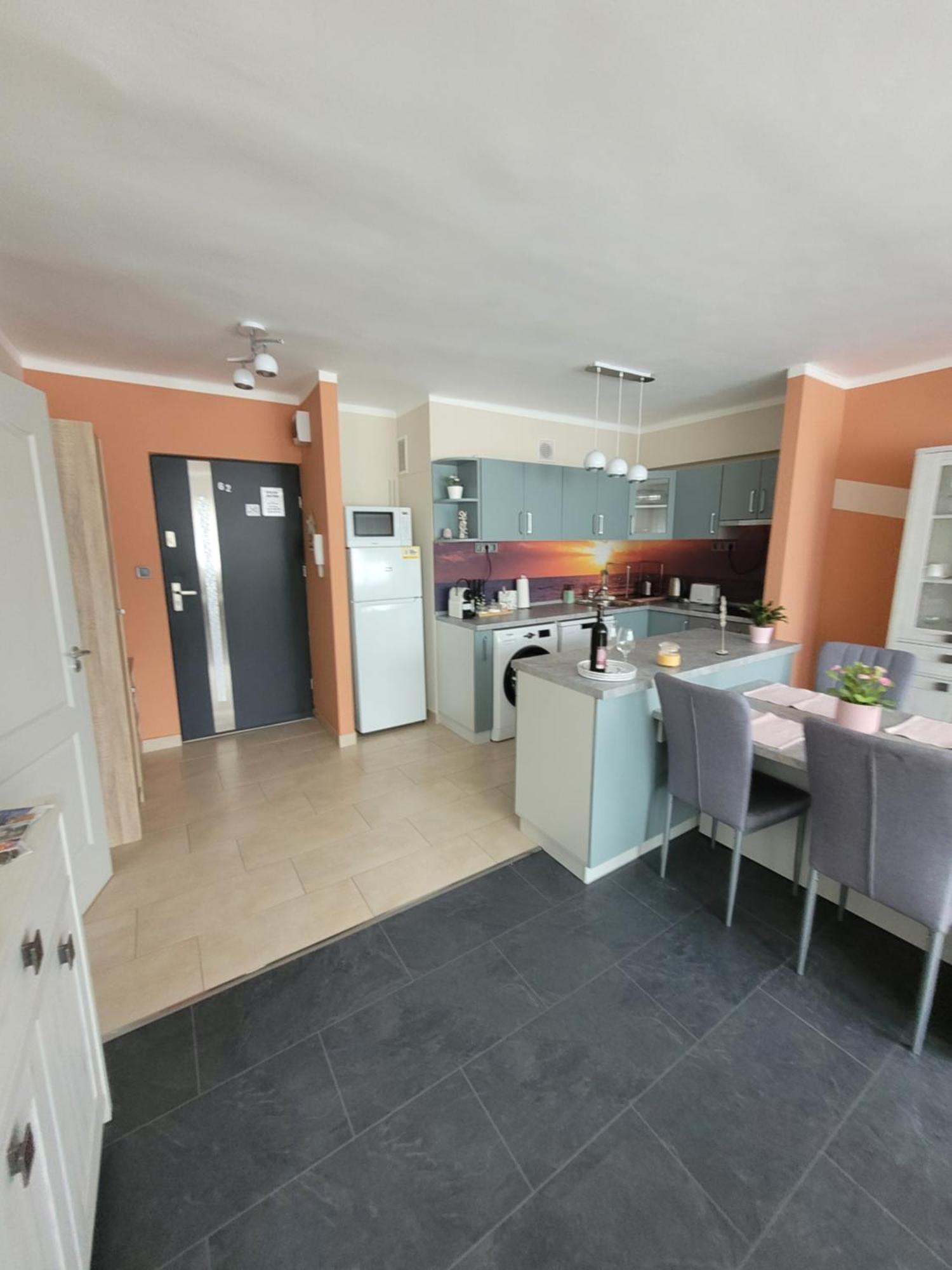 Апартаменты Krisztina Apartman Шальготарьян Экстерьер фото